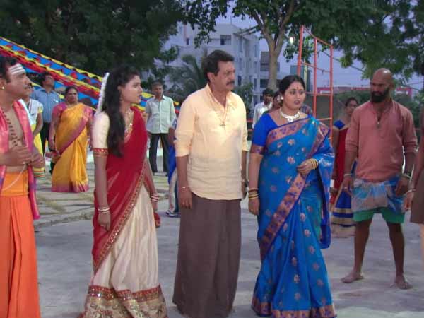 நாகப்பனின் வீட்டு வாசலில்