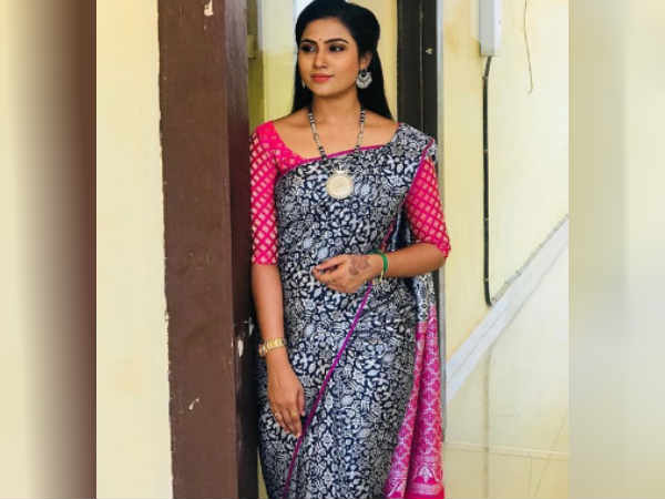 மீண்உம் காதல்: