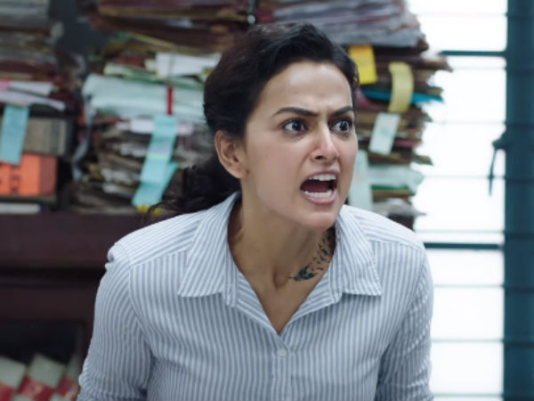இயக்குநர்
