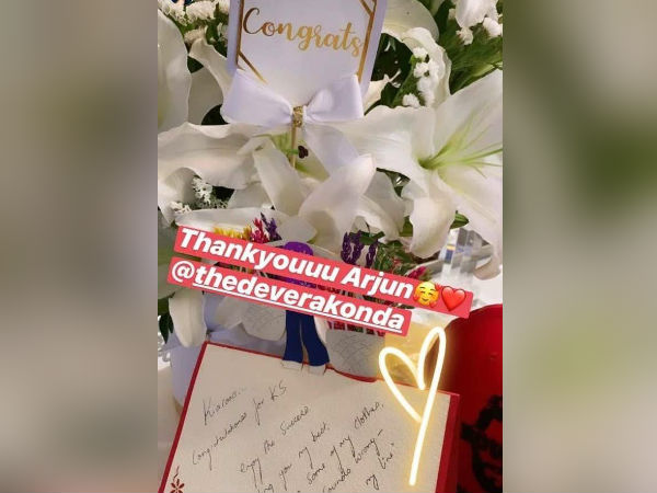 Vijay Deverakonda sends flowers to Kiara Advani Vijay Deverakonda sends flowers to Kiara Advani
