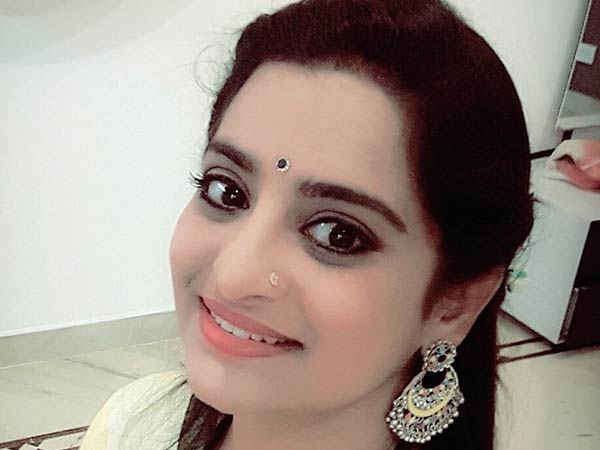 காரில் கிடந்த செயின்