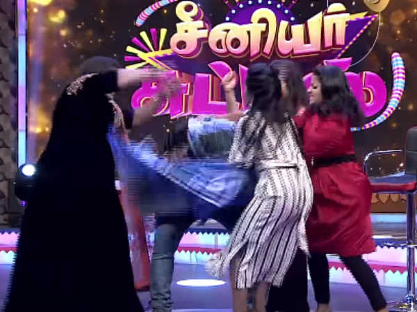 காதுல சொல்லுவேன்