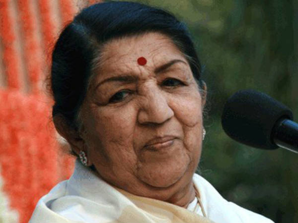தற்போது தோனியின் ரசிகை