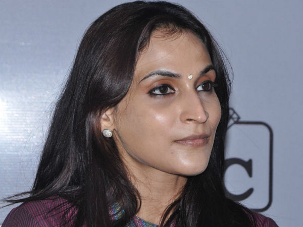 மியூசிக் வீடியோ டைரக்ஷன்