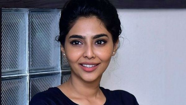 Actor Dhanush again associates with Malayalam actress in his next movie Actor Dhanush again associates with Malayalam actress in his next movie