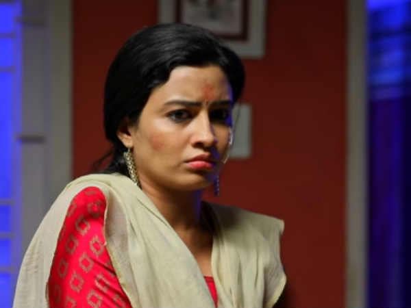 சும்மா இருப்பாளா பூர்ணா