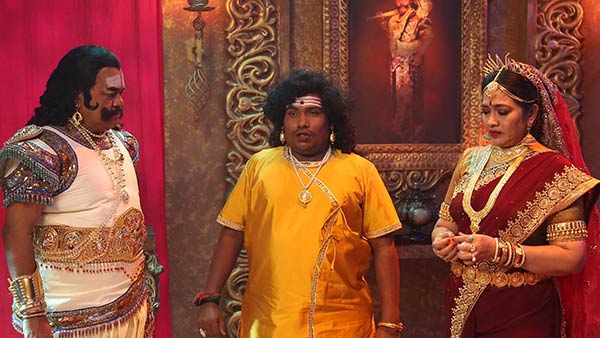 Dharmaprabu movie telecasted live in facebook Dharmaprabu movie telecasted live in facebook