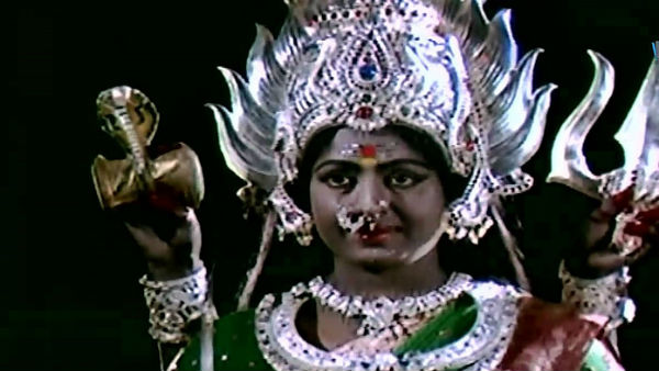 அம்மன் வேடத்துக்கு