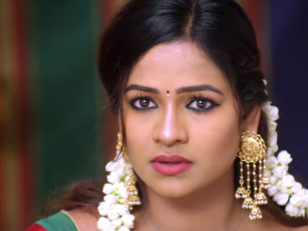 சவுந்தர்யா வெளிநாட்டுக்கு