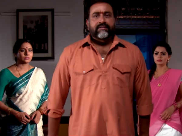 யாழினியும் தங்கையும்