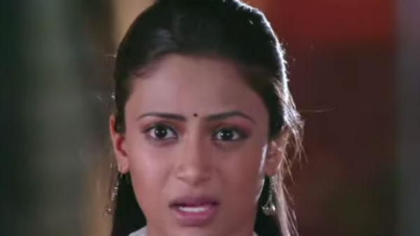 சொல்வதை பார்த்துடறா
