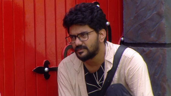 யாரை செலக்ட் செய்வது?