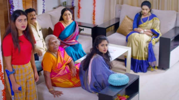 ரொமான்ஸ் ஸ்கூட்டியில்