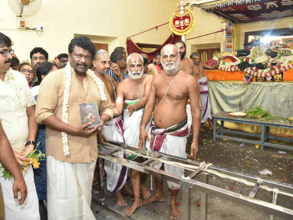 Actor Parthiban went to Athivaradhar temple for special dharshan Actor Parthiban went to Athivaradhar temple for special dharshan