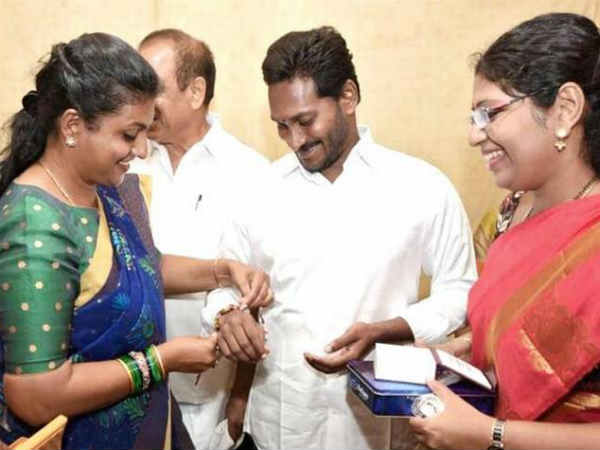 Roja attracts the people of AP Roja attracts the people of AP