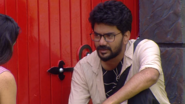 நெருங்கிய லாஸ்லியா