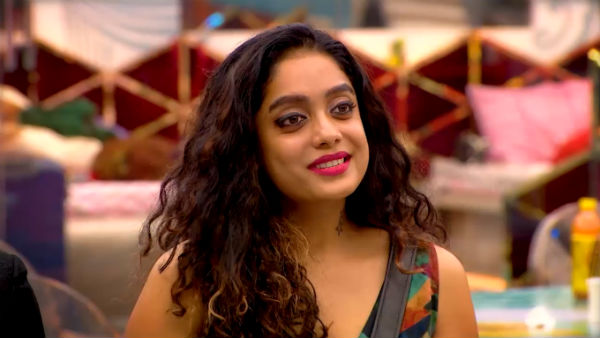 Abhirami shares experience in Thala Ajith Nerkonda Paarvai Abhirami shares experience in Thala Ajith Nerkonda Paarvai