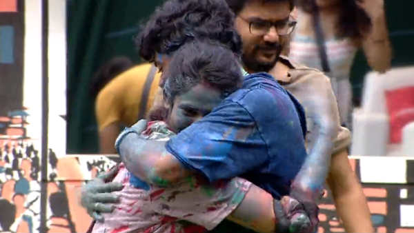 பெயின்ட் அடிக்க டாஸ்க்