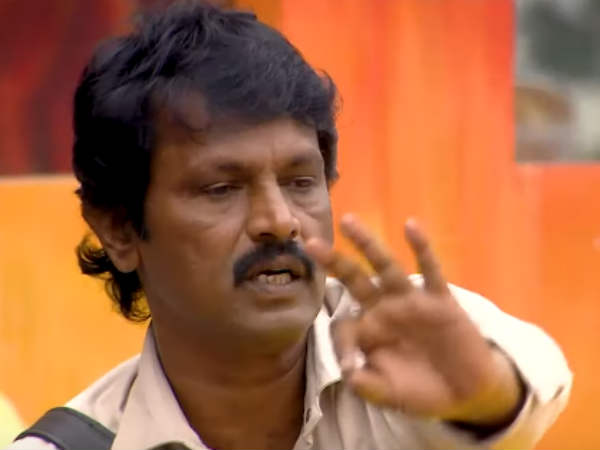 மகள் போன்று பாவிக்கும் சேரன்