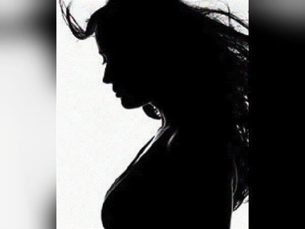 Actress decides to quit film industry Actress decides to quit film industry