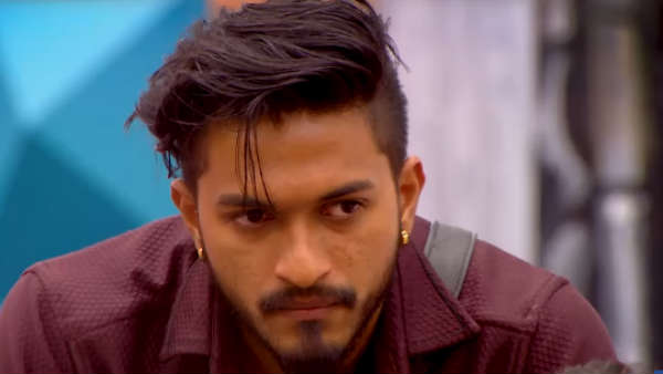 முகெனுக்கு காதல் இல்லை