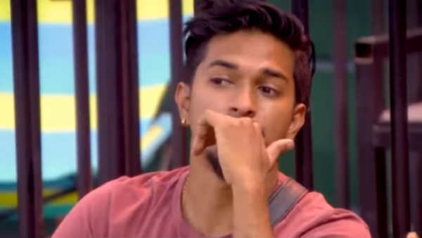 தேம்பி அழும் முகென்