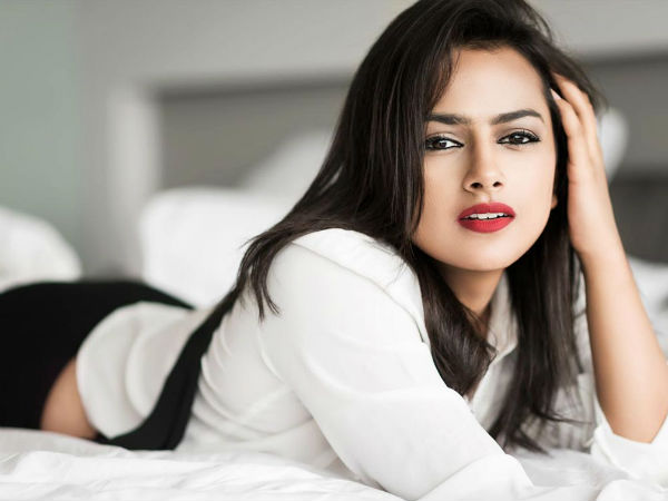 Ner Konda Paarvai Shraddha Srinath Interview Ner Konda Paarvai Shraddha Srinath Interview