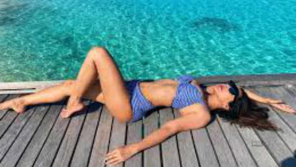 Sophie Choudry releases Maldives beach vacation pictures Sophie Choudry releases Maldives beach vacation pictures