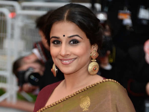 Sridevi girl women superstar book cover photo released by Vidya Balan Sridevi girl women superstar book cover photo released by Vidya Balan