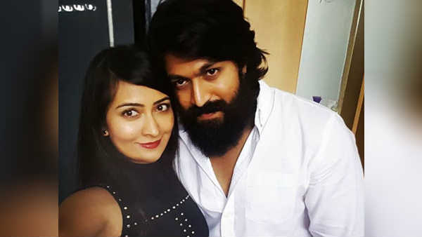 Sandalwood fans slam Yash and Radhika Sandalwood fans slam Yash and Radhika