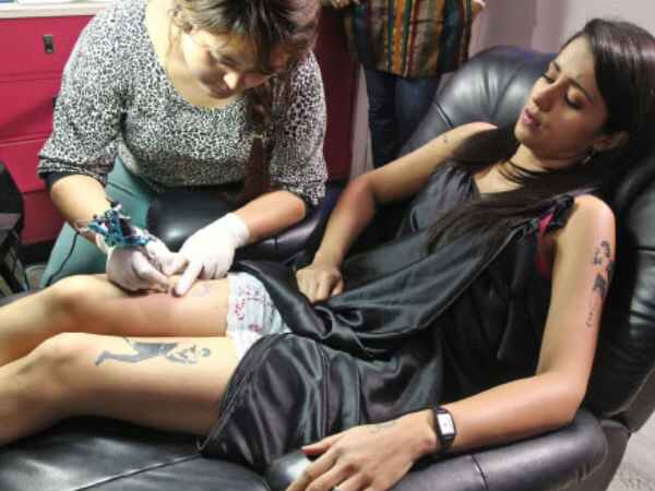 தொடையில் நடிகர்