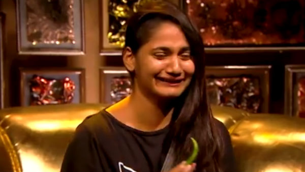முகெனுக்கு மூன்று மிளகாய்