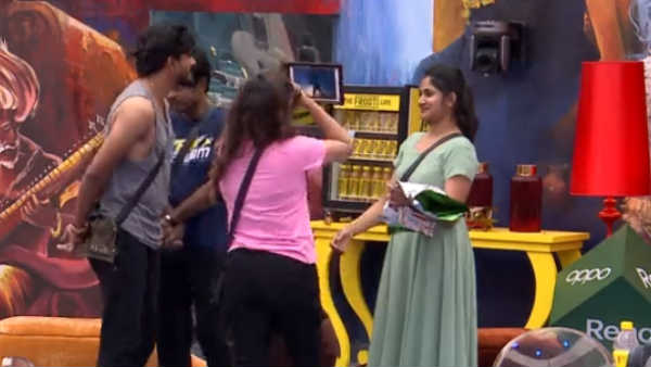 காத்திருந்த போட்டியாளர்கள்