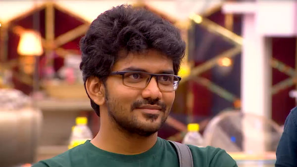 நீங்கதான் வில்லன்