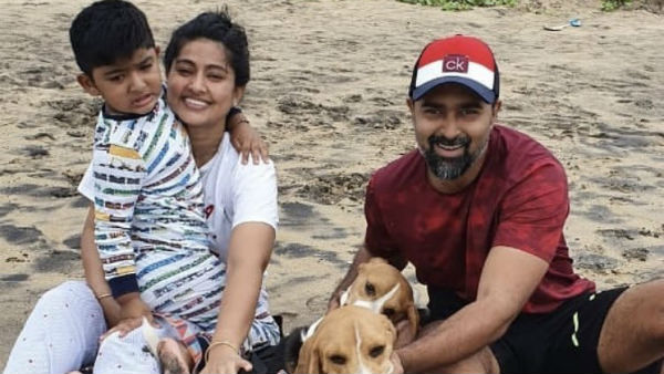 Prasanna-Sneha enjoy with their Son in Chennai Beach Prasanna-Sneha enjoy with their Son in Chennai Beach