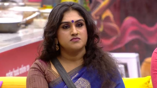 எதை நோக்கி செல்கிறது