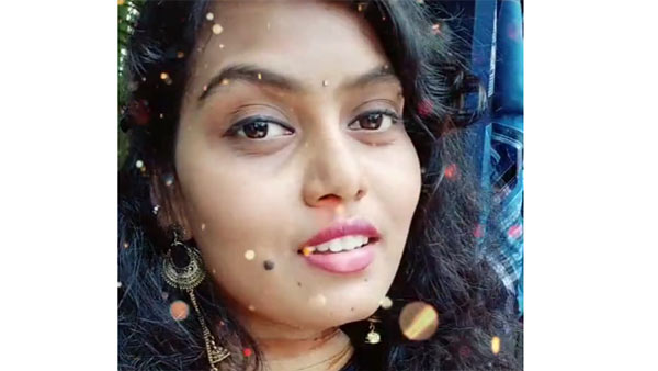 கண்களால் கிக்..