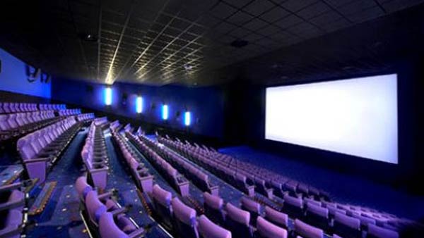 Is it possible to engage my audience for three hours, hero asked to the director? Is it possible to engage my audience for three hours, hero asked to the director?