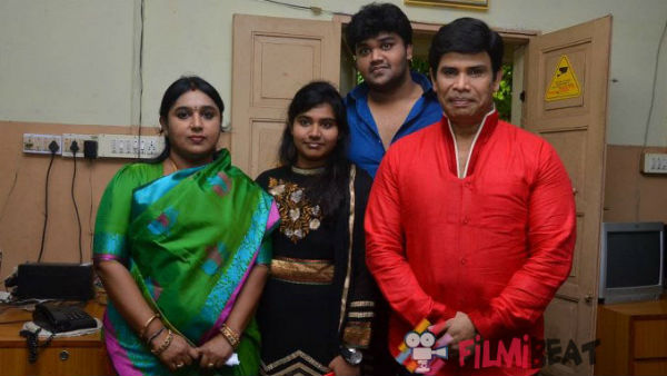 Actor anandraj celebrates his birthday with many children. Actor anandraj celebrates his birthday with many children.