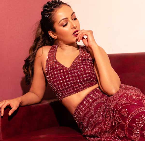 Catherine Terasas latest glamour photo shoot Catherine Terasas latest glamour photo shoot