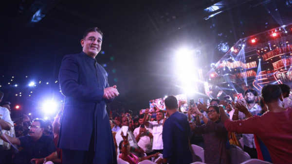 சுந்தரி நீயும் சுந்தரன் நானும்
