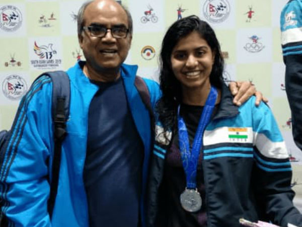 Thalaivasal Vijays daughter won the silver medal Thalaivasal Vijays daughter won the silver medal