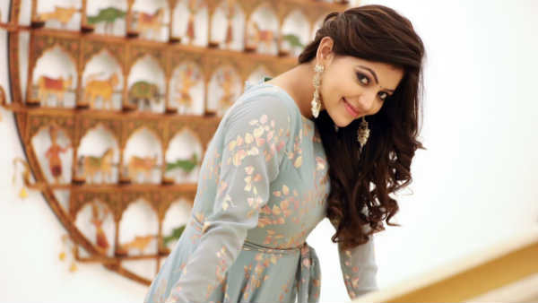 Athulya ravi new photos to instagram Athulya ravi new photos to instagram