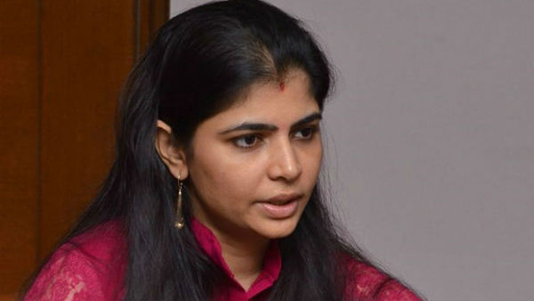 விமர்சித்த சின்மயி