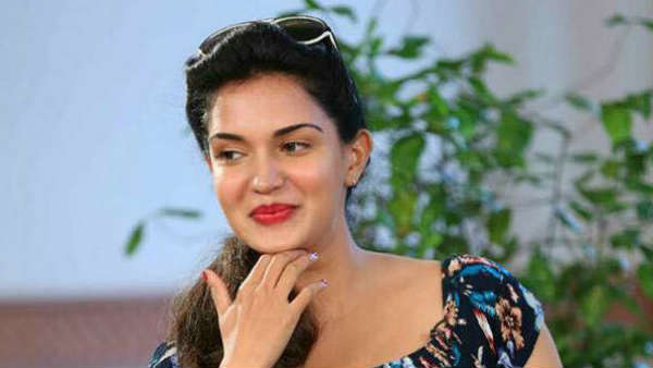 I had suffered much in Tamil film industry,in beginning of my career: Honey Rose I had suffered much in Tamil film industry,in beginning of my career: Honey Rose