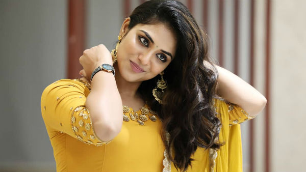 Actress indhuja new post Actress indhuja new post