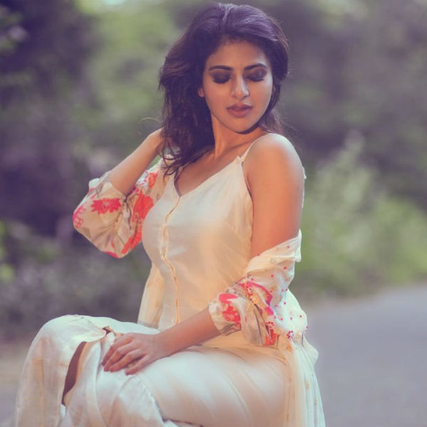 Ishwarya menon glamour photo shoot Ishwarya menon glamour photo shoot