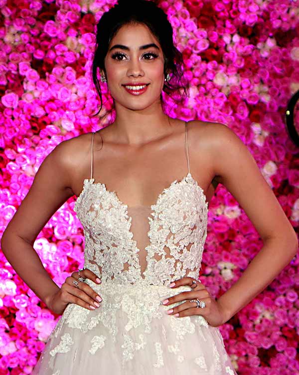 Janhvi Kapoor, Vijay Deverakonda to Come Together for Puri Jagannadhs Next? Janhvi Kapoor, Vijay Deverakonda to Come Together for Puri Jagannadhs Next?