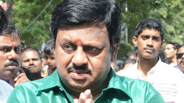 இயேசுதான் காப்பாற்றினார்