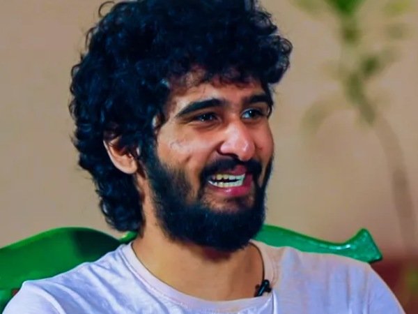 உறுதியை மீறிய நிகம்